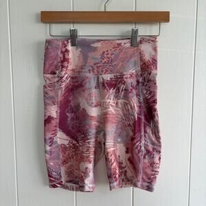 LAUNDRY by Shelli Segal Women's Athletic Spandex Biker Gym Shorts Size Medium